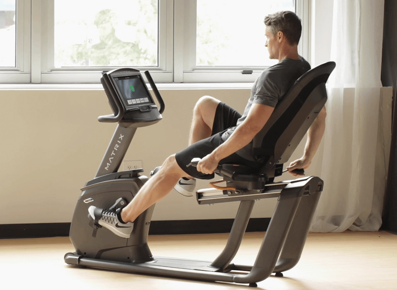 Matrix R50 Recumbent Bike with XIR Console