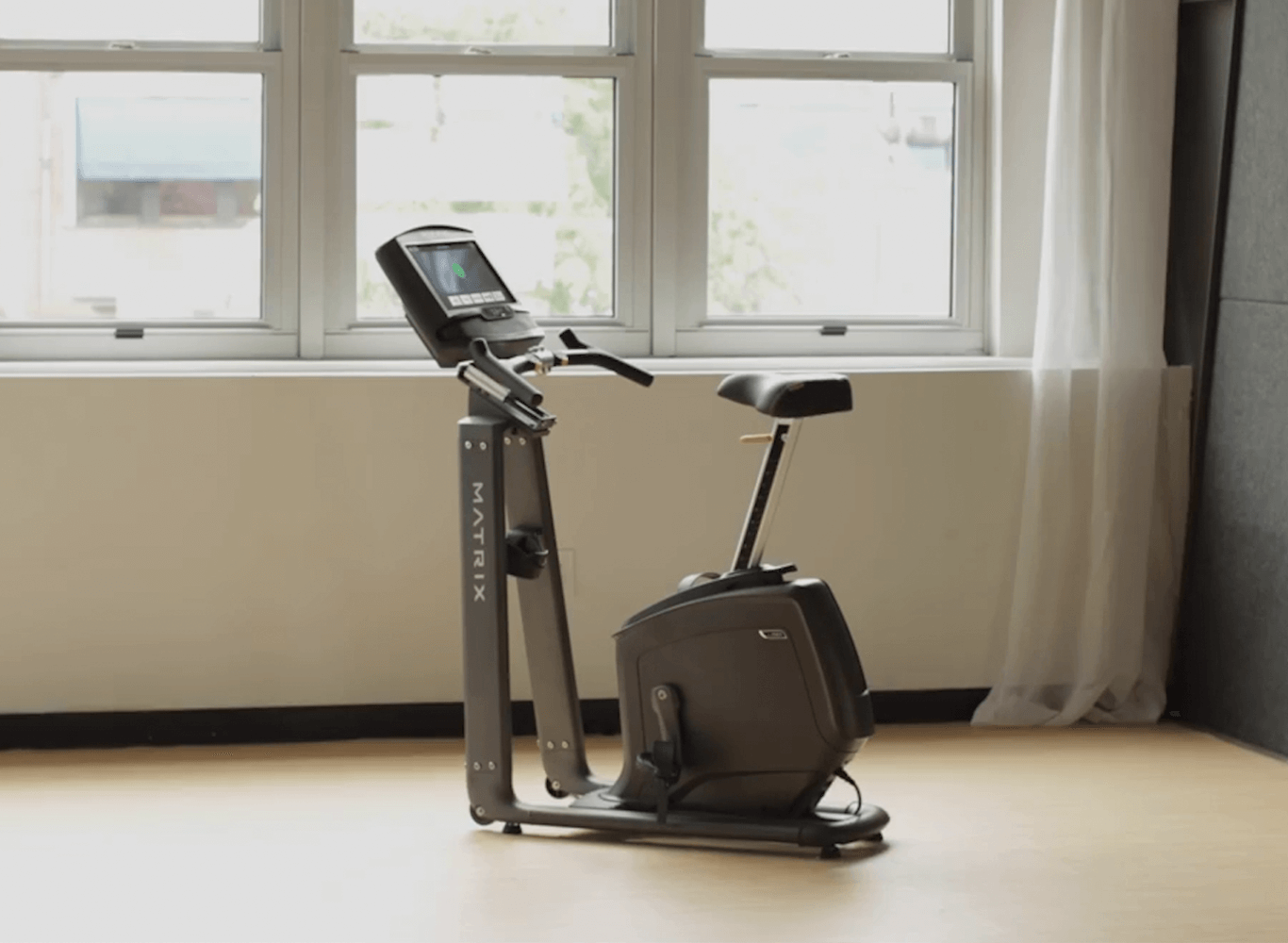 Matrix U30 Upright Bike with XR-02 Console